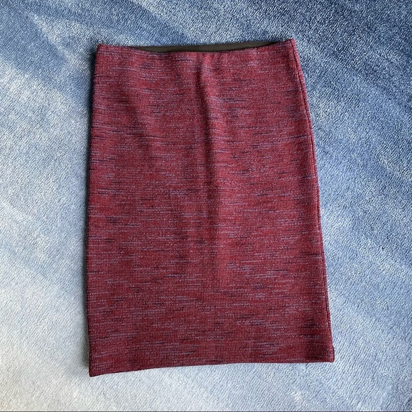 ⚠️LAST CHANCE LOFT Burgundy Heather Stretchy Pencil Skirt - Picture 1 of 4